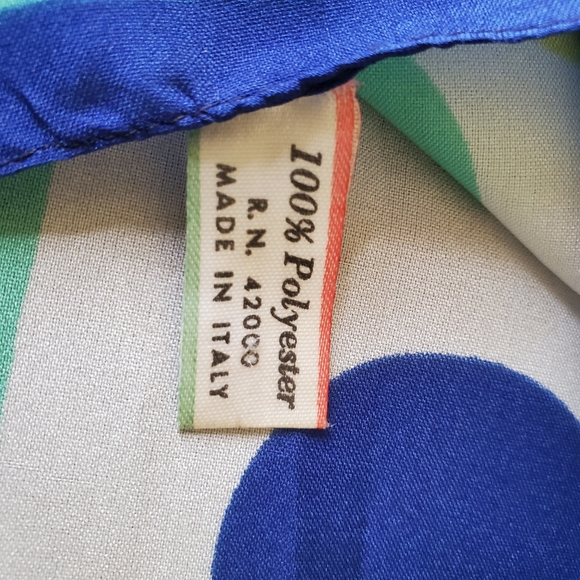Vintage Women’s Scarf 100% Polyester Polka Dots Vibrant Color Made in Italy. - Picture 5 of 6